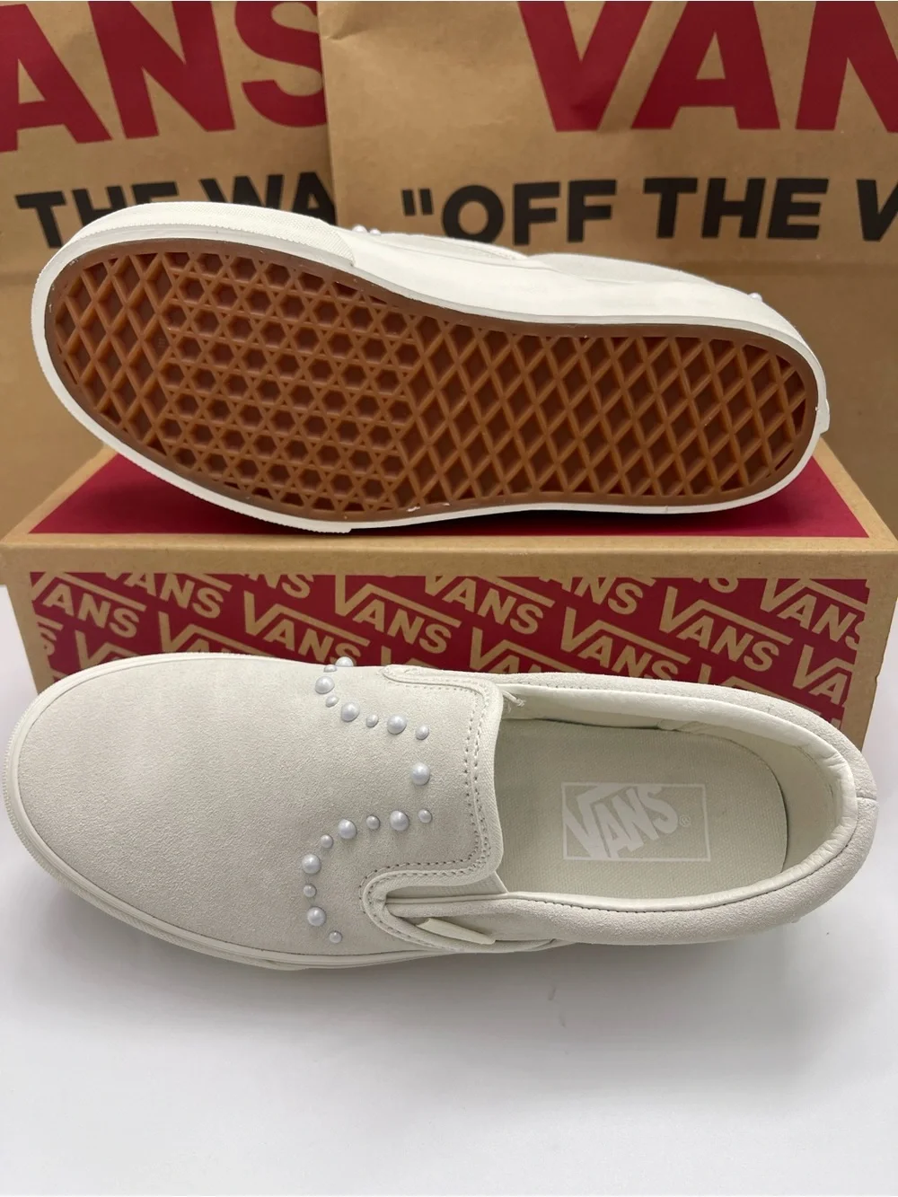 Vans Women's Classic Slip-On Platform Sneakers  Pearls Marshmallow VN000EA9CCZ